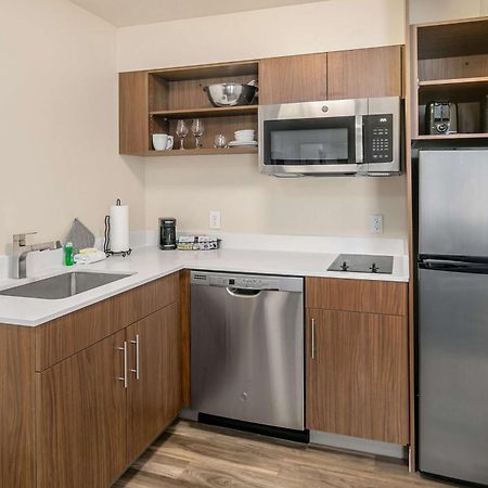 Executive Residency By Best Western Navigator Inn & Suites Everett Eksteriør bilde